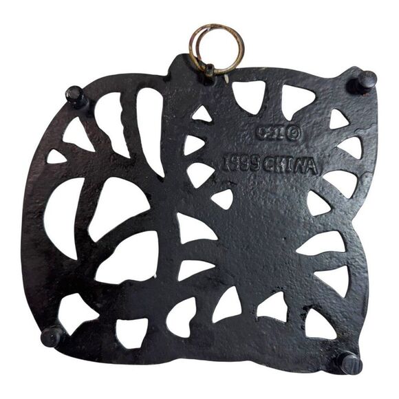Vintage 99 Cast Iron Cat Shaped Trivet Intricate Cutout Design Hanging Ring SEE - Picture 2 of 9
